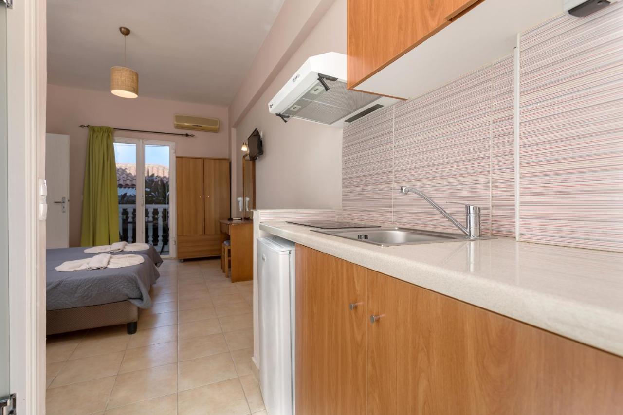 Mare Blu Studios & Suites Laganas Exterior photo