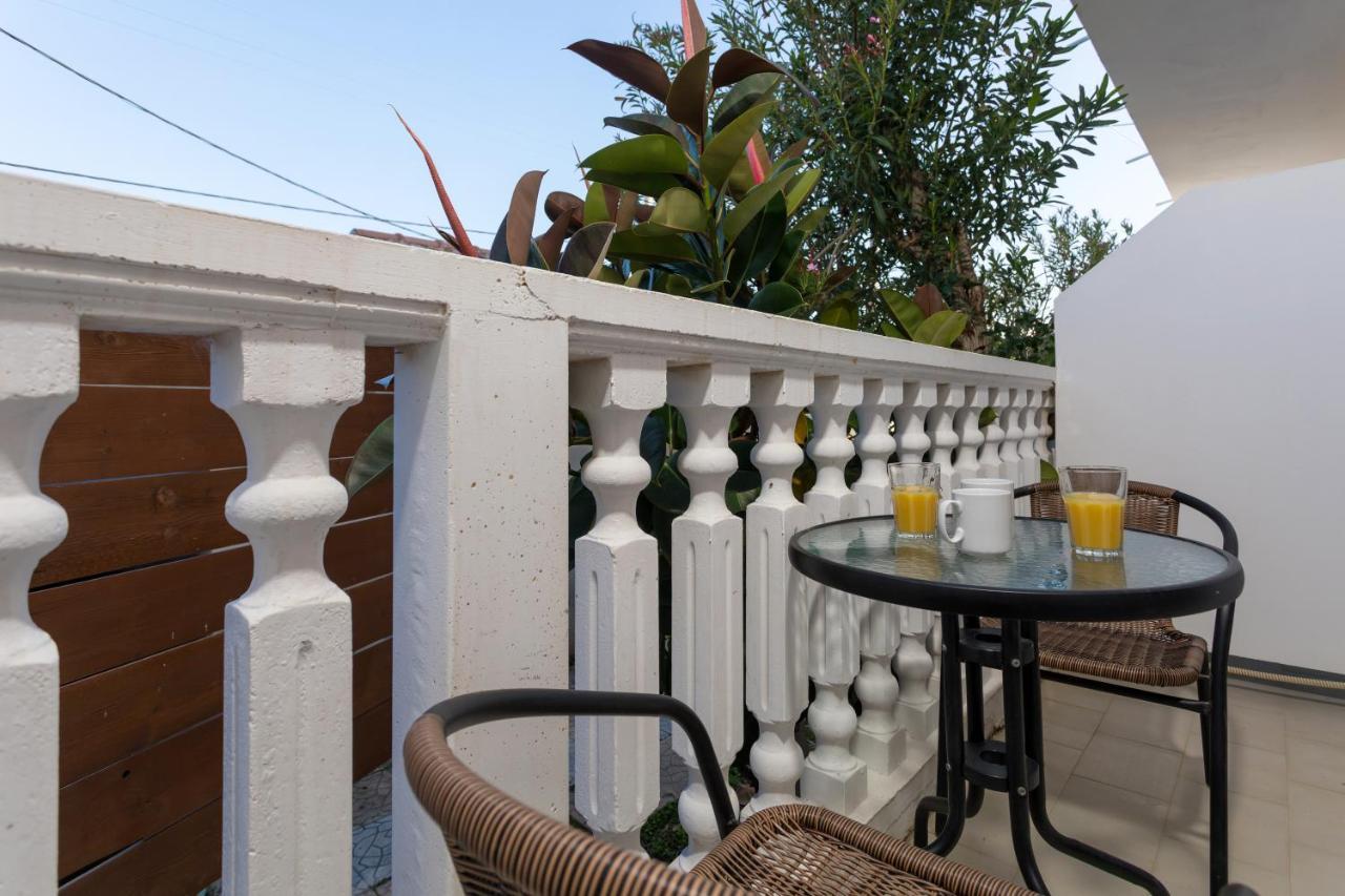 Mare Blu Studios & Suites Laganas Exterior photo