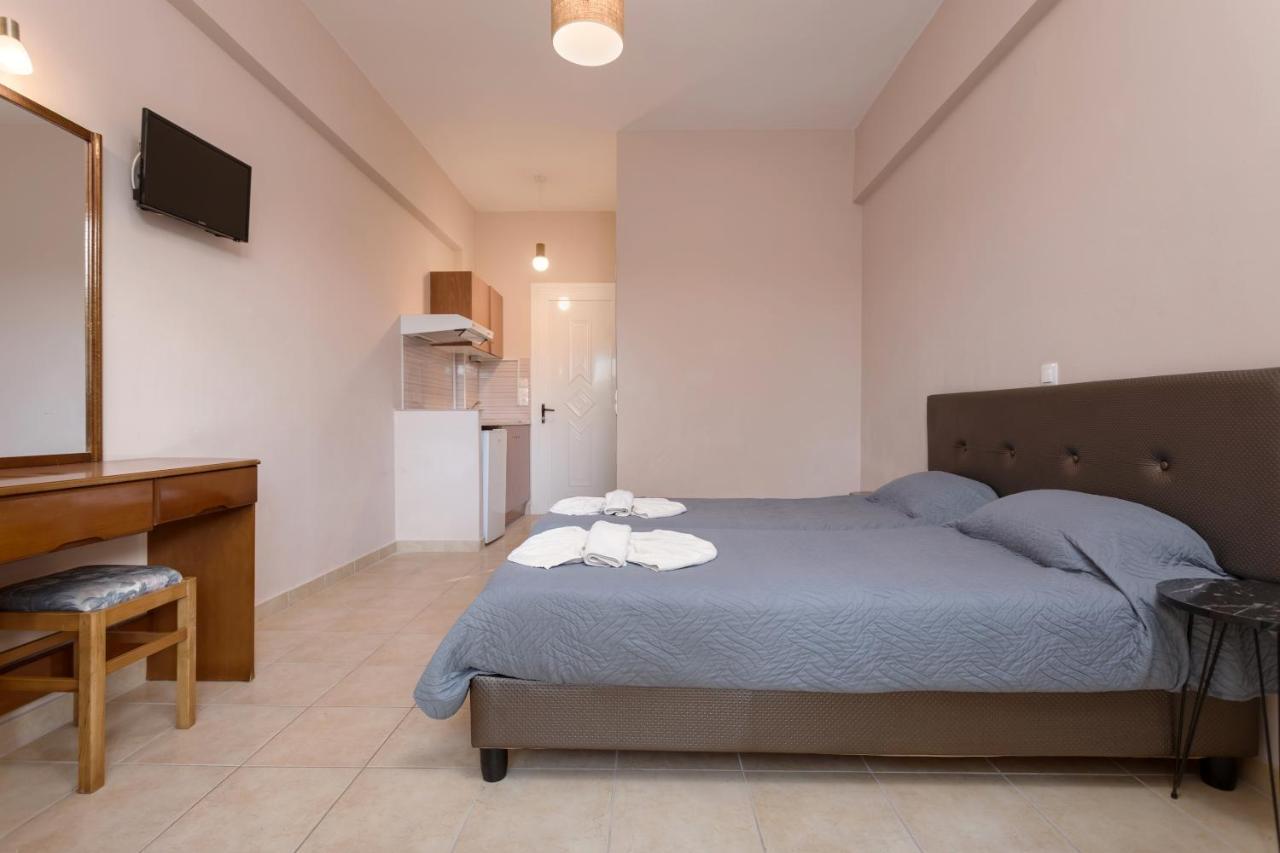 Mare Blu Studios & Suites Laganas Exterior photo