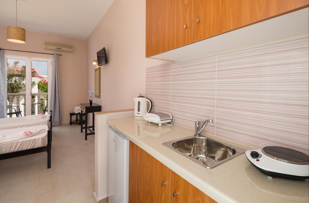 Mare Blu Studios & Suites Laganas Exterior photo