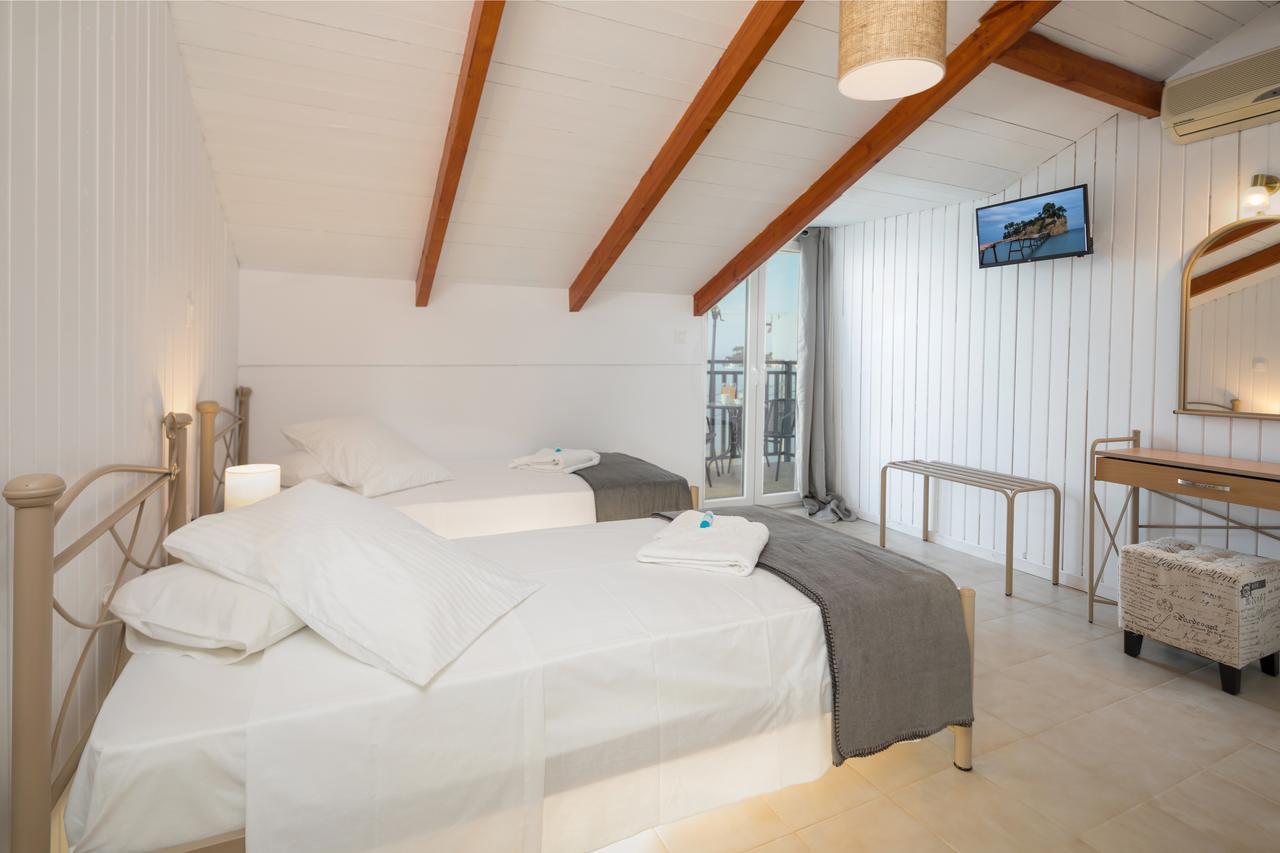 Mare Blu Studios & Suites Laganas Exterior photo